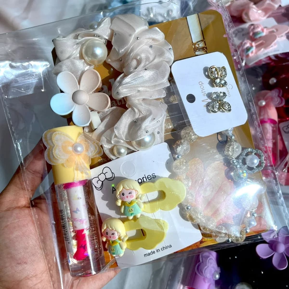 yellow clips